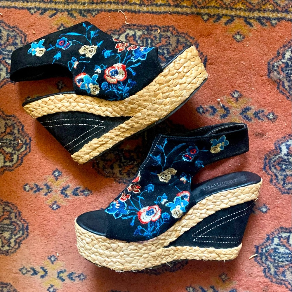 Embroidered Wedge